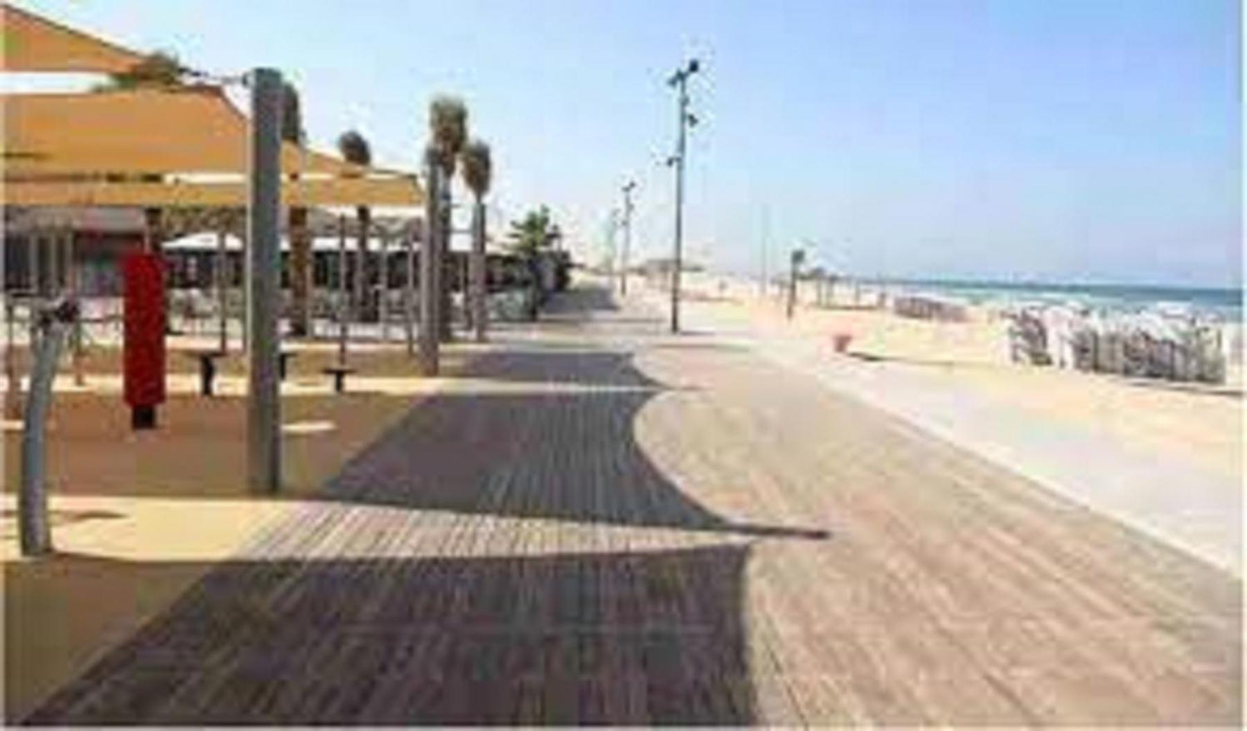 Motel Hofim Bat Yam Exterior photo