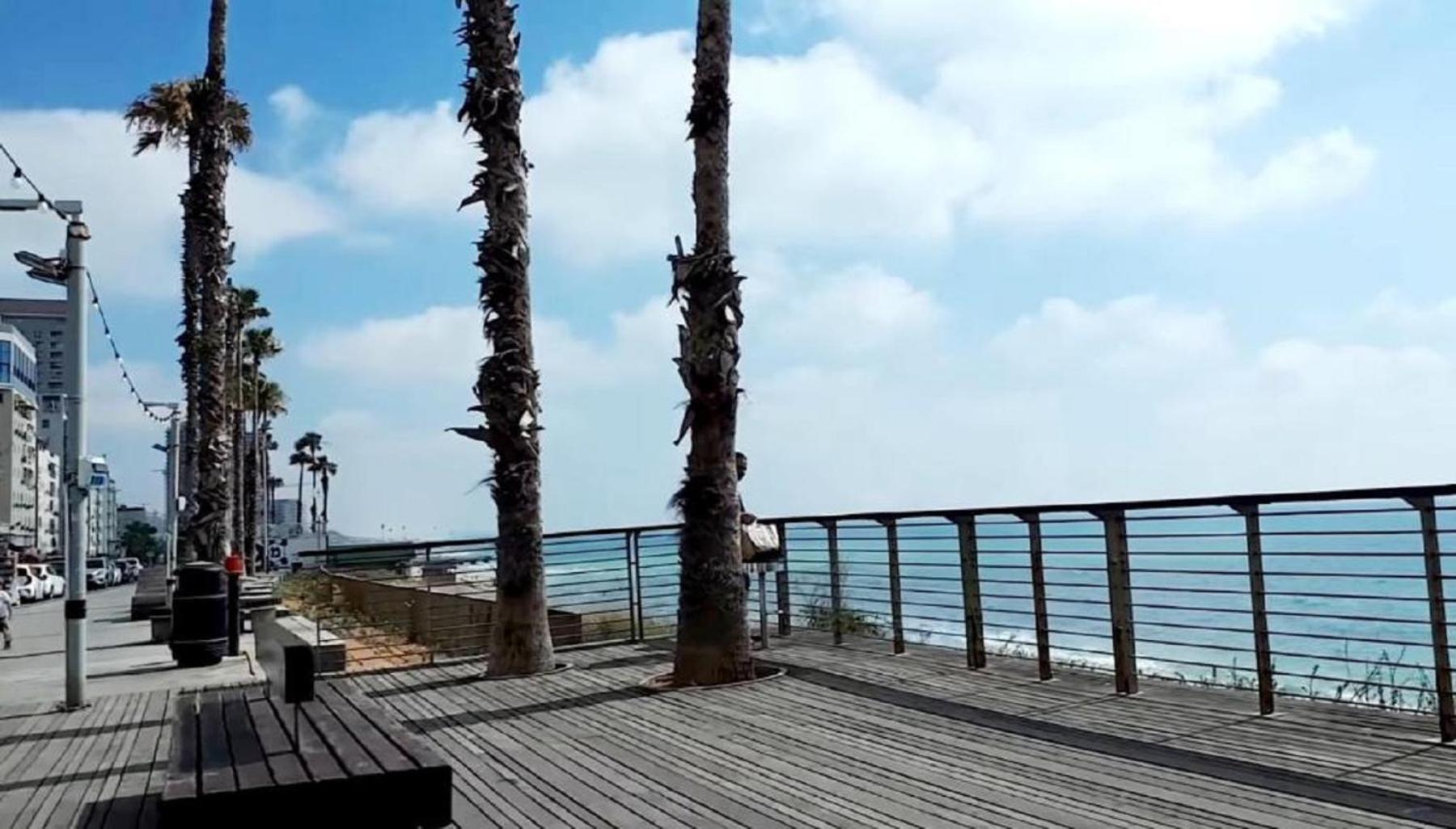 Motel Hofim Bat Yam Exterior photo